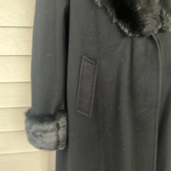 Vintage Long wool  oversized winter coat - Picture 9 of 12